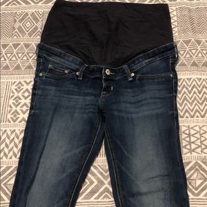 SKINNY JEANS MATERNITY JEANS!